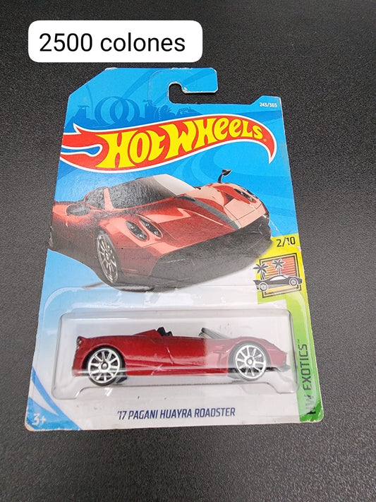 HotWheels '17 Pagani Huayra Roadster